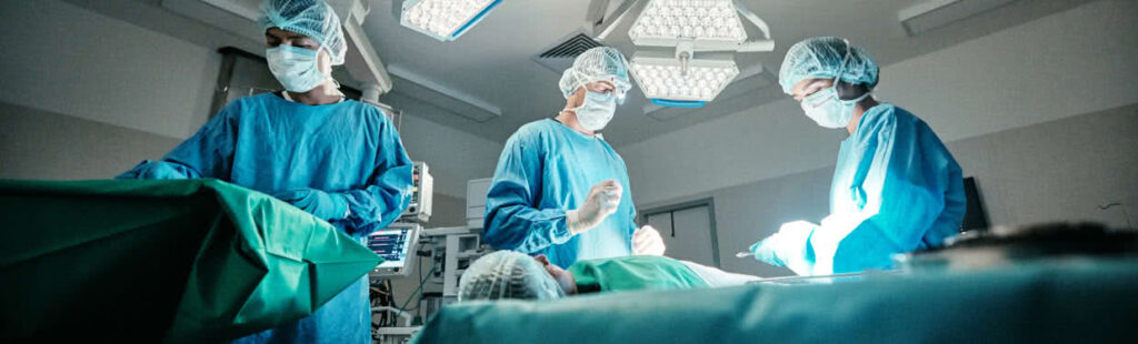 Las cirugías y los seguros de hospitalización. Elige Adeslas